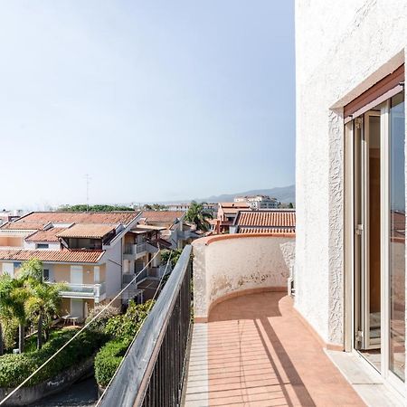 Giardini Naxos Apartment With Terrace Near The Sea Dış mekan fotoğraf